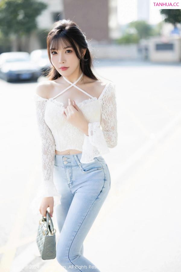 陈芝 芝芝Booty [XiuRen]高清写真图 2024.02.27 No.8147 徐莉芝Booty 美腿黑丝第7张图片